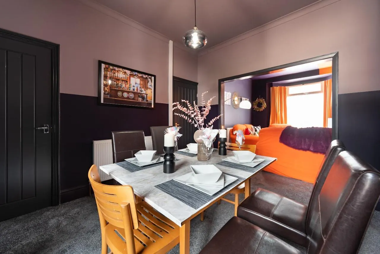 Ephphatha 4 Beds Central A63 3 Bedrms Free Wifi - Close To Hri And Mkm Stadium Kingston upon Hull 0*,