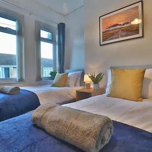 Devon St - Cozy Home, Free Easy Parking! Kingston upon Hull
