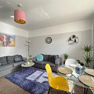 Hideaway, Entire House Kingston upon Hull
